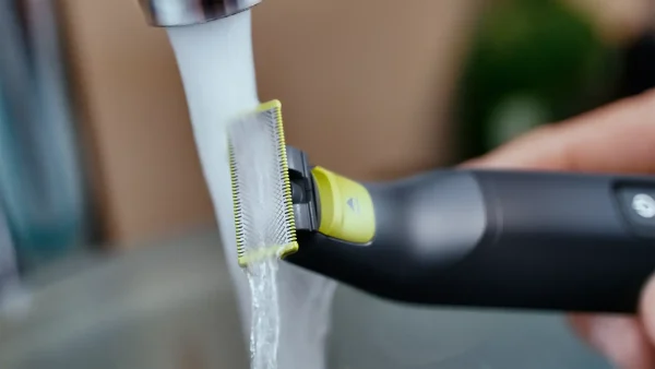 Philips OneBlade ჰიბრიდული საპარსი, სახე და ტანი. (QP6532/10) - Image 3